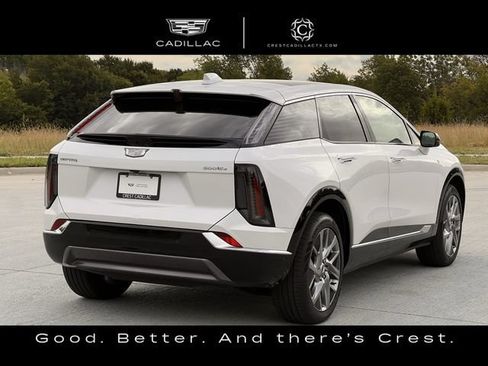 Used 2025 Cadillac Optiq Luxury 2 AWD/4WD image 3