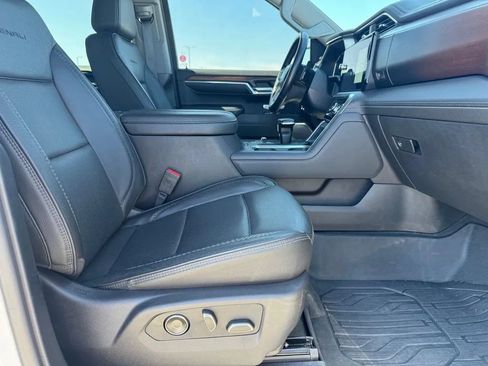 Used 2024 GMC Sierra 1500 Denali AWD/4WD image 14