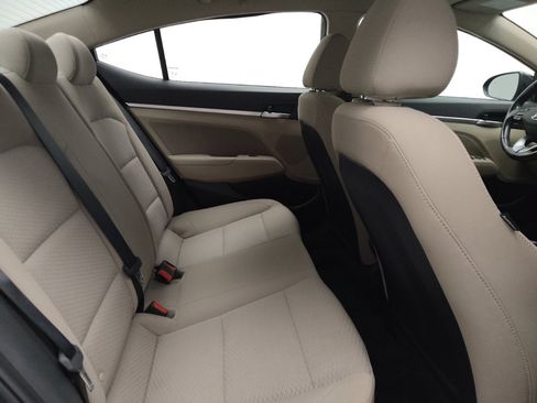 Used 2019 Hyundai Elantra Value Edition FWD image 19