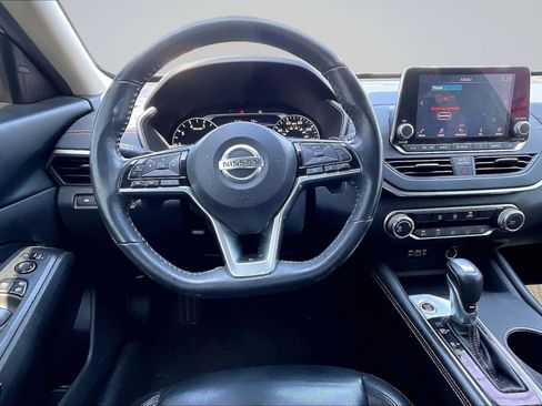 Used 2021 Nissan Altima 2.5 SR FWD image 5