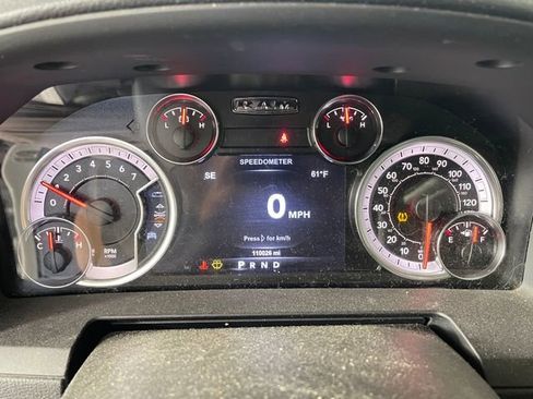 Used 2017 RAM 1500 Laramie w/ Convenience Group AWD/4WD image 5