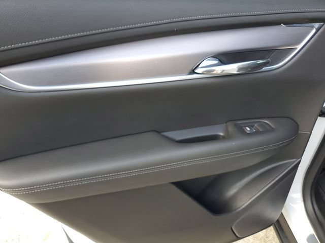Certified 2024 Cadillac XT6 Luxury FWD image 14