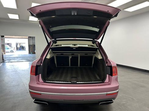 Used 2018 Bentley Bentayga image 62