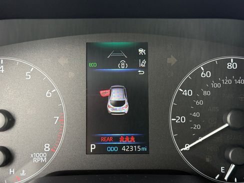 Used 2023 Toyota Corolla SE FWD image 31