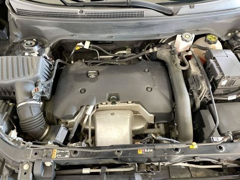 Used 2020 Chevrolet Equinox Premier w/ LPO, Floor Liner Package AWD/4WD image 19