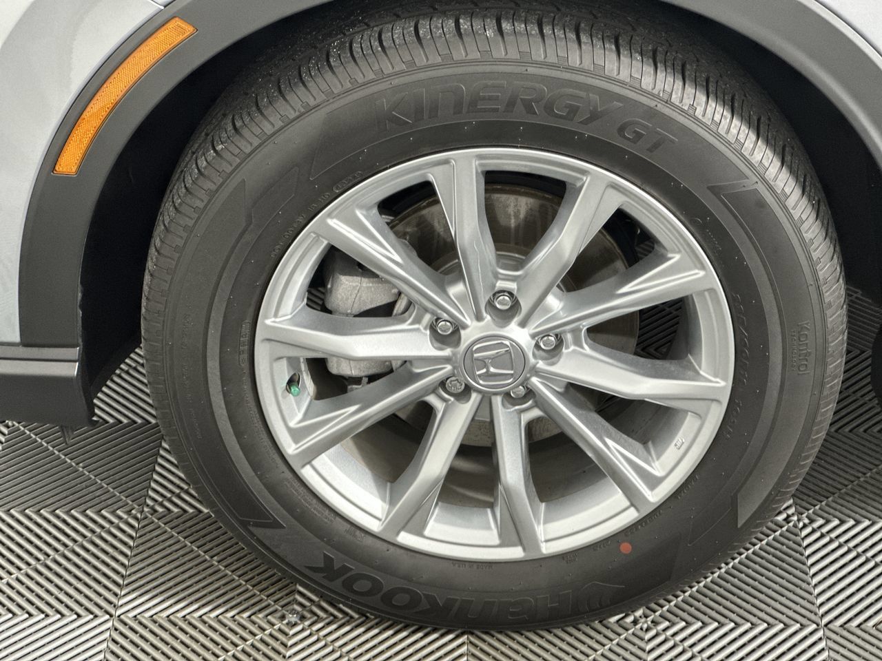 Used 2025 Honda CR-V EX image 7
