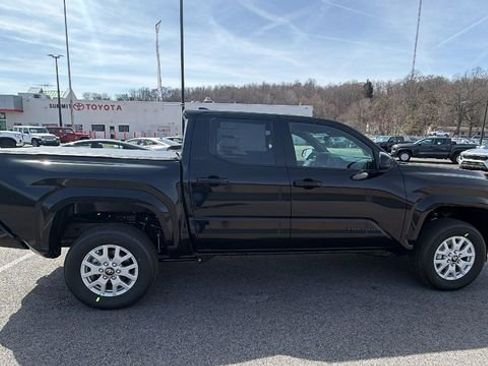 New 2026 Toyota Tacoma SR5 AWD/4WD image 9