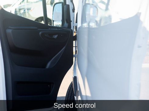 Used 2025 Mercedes-Benz Sprinter 2500 image 27
