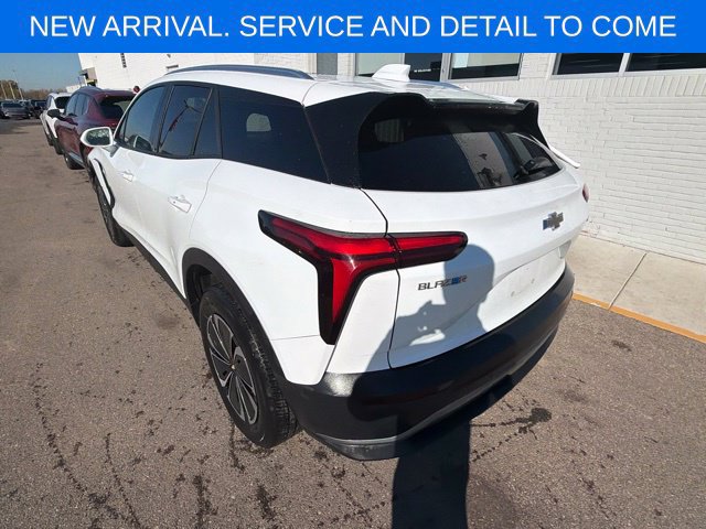 Used 2024 Chevrolet Blazer EV LT AWD/4WD image 12