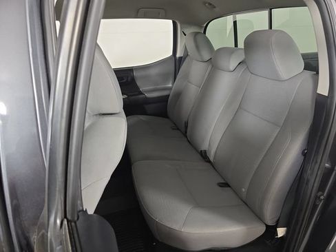Used 2019 Toyota Tacoma SR5 AWD/4WD image 29