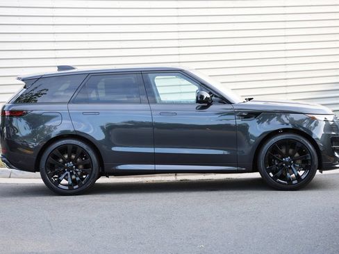 New 2026 Land Rover Range Rover Sport Dynamic SE AWD/4WD image 4