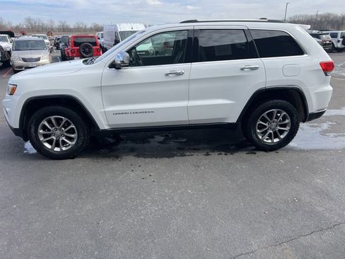 Used 2016 Jeep Grand Cherokee Limited w/ Luxury Group II image 4