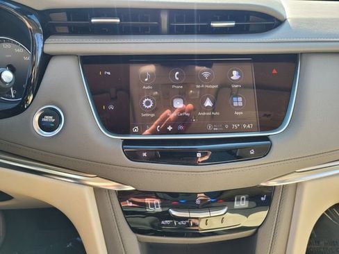 Used 2021 Cadillac XT5 Premium Luxury image 24