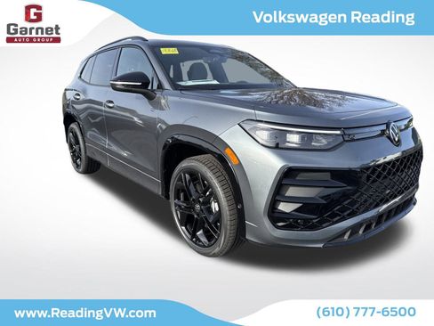 New 2026 Volkswagen Tiguan SE R-Line image 8