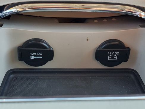 Used 2014 Chrysler Town & Country Touring-L FWD image 25