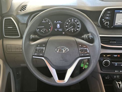 Used 2019 Hyundai Tucson SE image 16