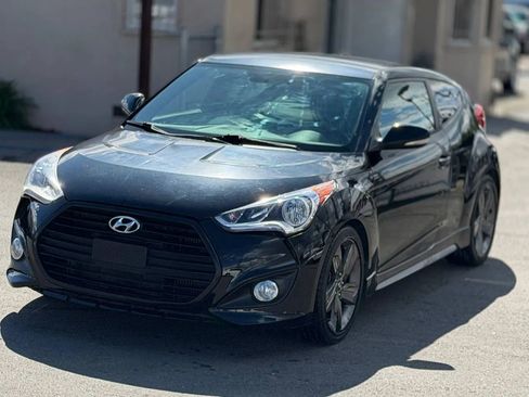 Used 2015 Hyundai Veloster Turbo FWD image 7