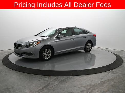 Used 2016 Hyundai Sonata SE FWD image 1