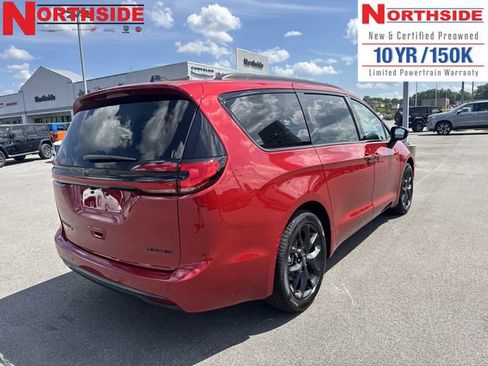 New 2026 Chrysler Pacifica Limited w/ Uconnect Theater Family Group image 6