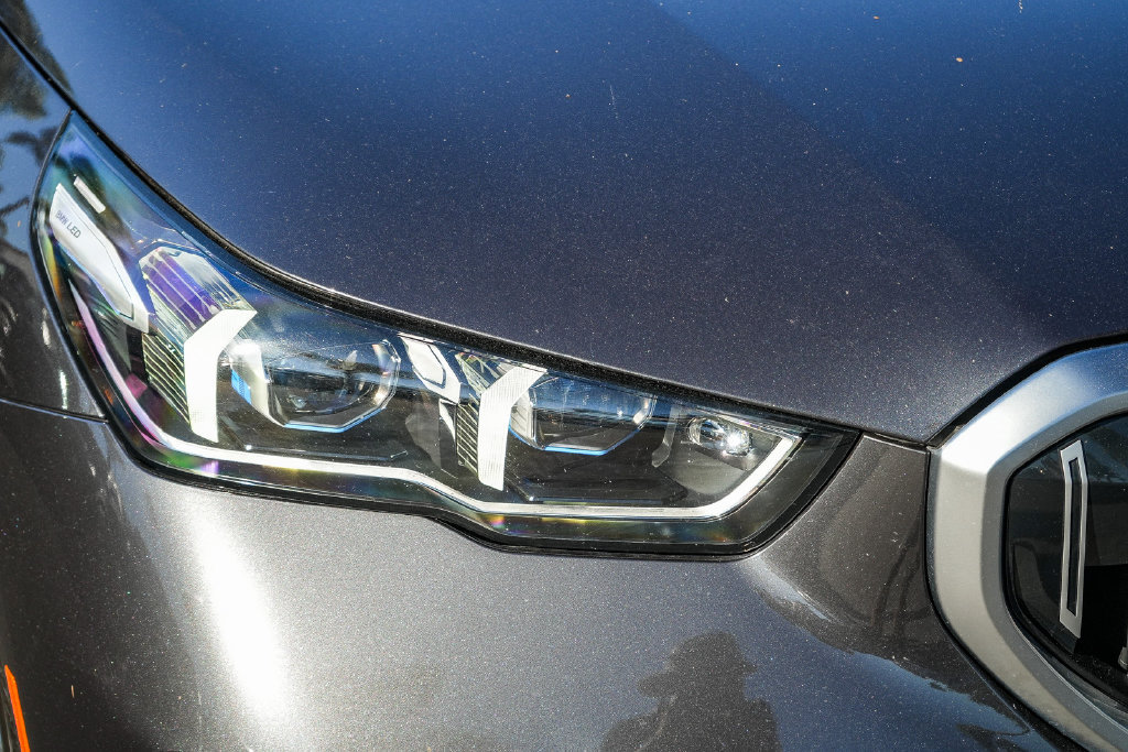 Used 2026 BMW 530i xDrive AWD/4WD image 8