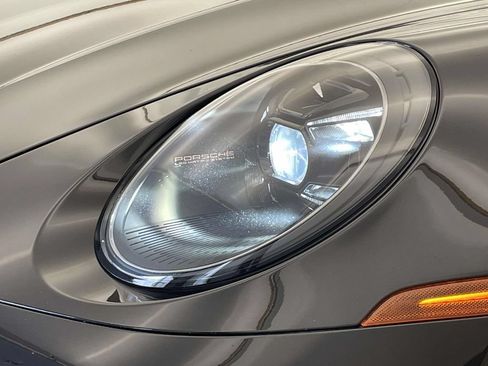 Used 2021 Porsche 911 Carrera RWD image 15