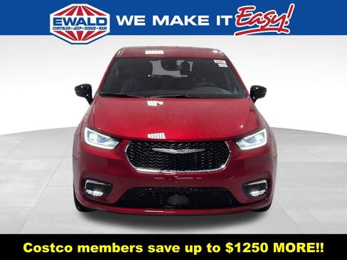 New 2026 Chrysler Pacifica Select AWD/4WD image 12