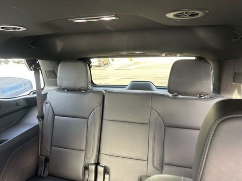 Used 2022 Chevrolet Tahoe LT w/ Luxury Package image 5