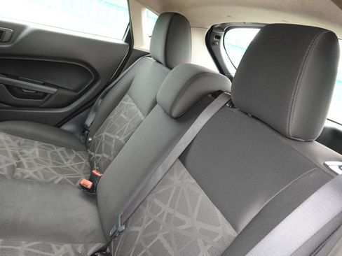 Used 2011 Ford Fiesta SE FWD image 17