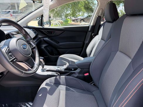 Used 2018 Subaru Crosstrek 2.0i Premium AWD/4WD image 12