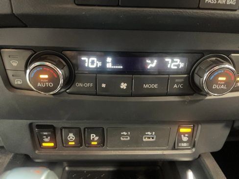 Used 2024 Nissan Frontier SV w/ SV Convenience Package image 13