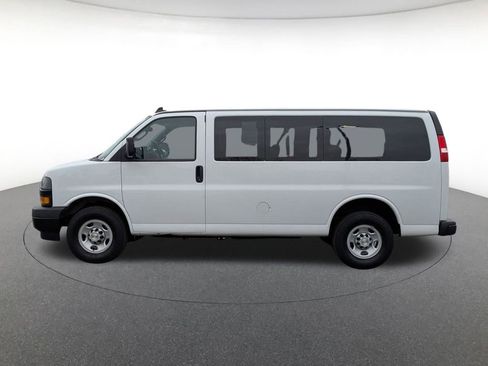 Used 2023 Chevrolet Express 3500 LS RWD image 8