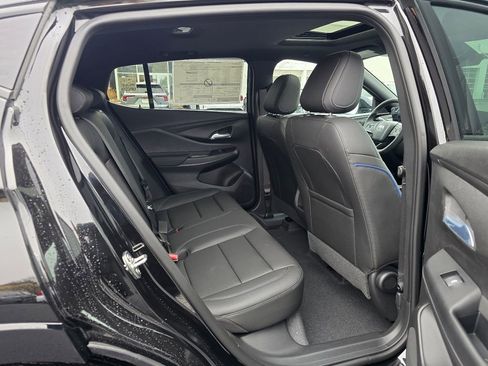 New 2026 Buick Envista Sport Touring image 32