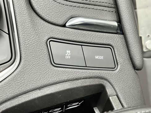 New 2026 Cadillac XT5 Premium Luxury w/ LPO, Floor Liner Package AWD/4WD image 17