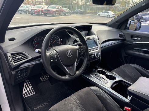 Used 2019 Acura MDX A-Spec image 17