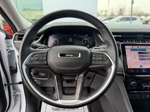 Used 2022 Jeep Grand Cherokee L Limited image 17