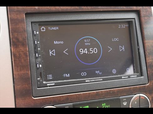 Used 2013 Ford Expedition EL XLT image 10