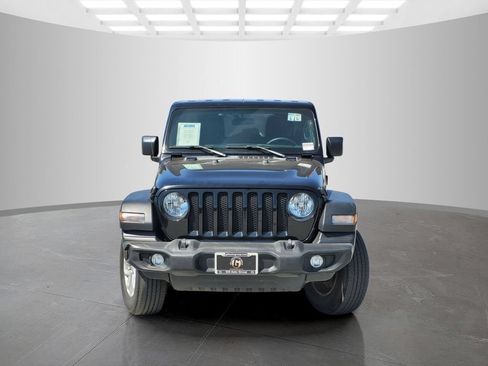 Used 2023 Jeep Wrangler Unlimited Sport AWD/4WD image 2