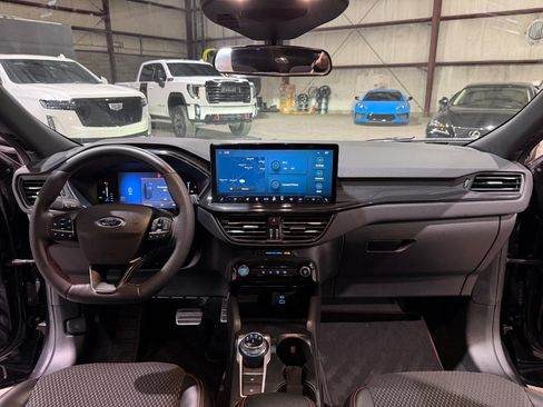 Used 2023 Ford Escape ST-Line w/ Tech Pack #1 FWD image 28