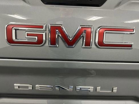 New 2026 GMC Sierra 1500 Denali w/ Denali Reserve Package AWD/4WD image 32