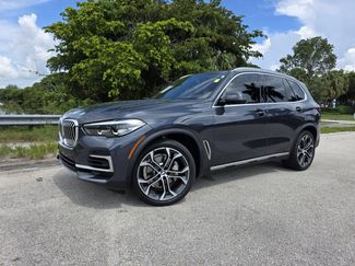 Used 2022 BMW X5 xDrive40i w/ Premium Package AWD/4WD video 1