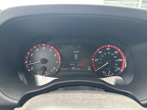 Used 2025 Nissan Frontier PRO-4X AWD/4WD image 16