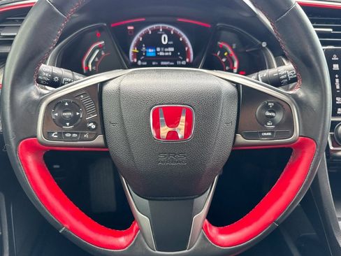 Used 2018 Honda Civic Type R image 15