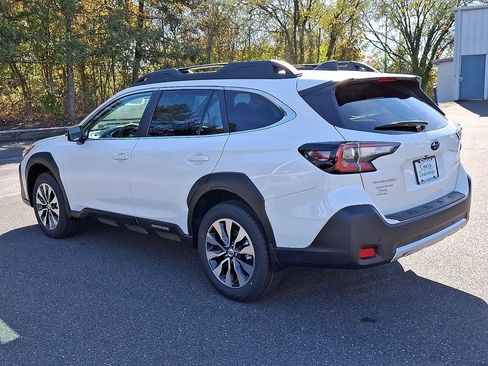 New 2025 Subaru Outback Limited image 4