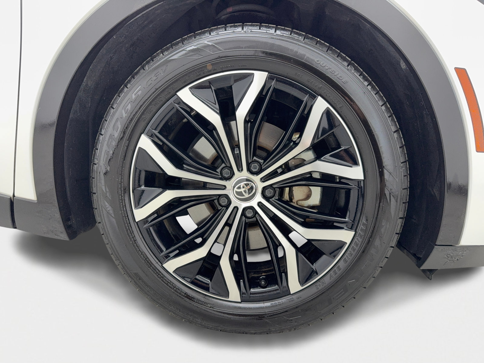 Used 2023 Toyota Crown AWD/4WD image 47