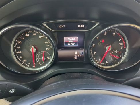 Used 2018 Mercedes-Benz GLA 250 image 31