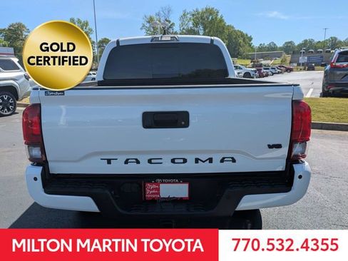 Certified 2022 Toyota Tacoma SR5 image 5