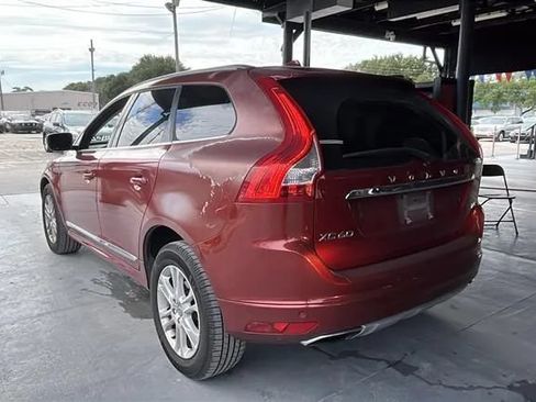 Used 2015 Volvo XC60 T5 Premier w/ Proximity Package FWD image 2