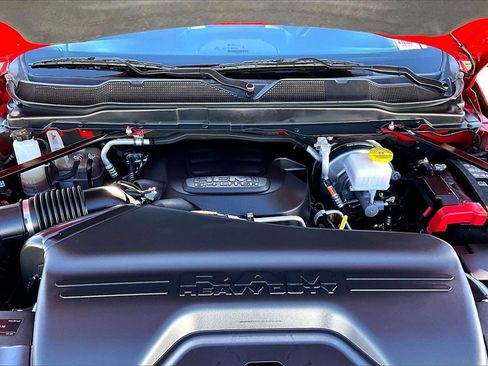 Used 2024 RAM 2500 Big Horn w/ Sport Appearance Package image 11