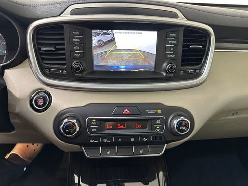 Used 2020 Kia Sorento EX FWD image 22