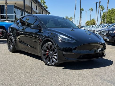 Used 2023 Tesla Model Y Performance AWD/4WD image 1